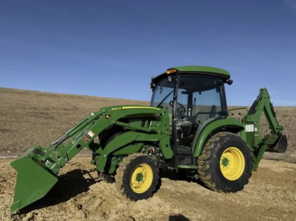 2022 John Deere 3046R